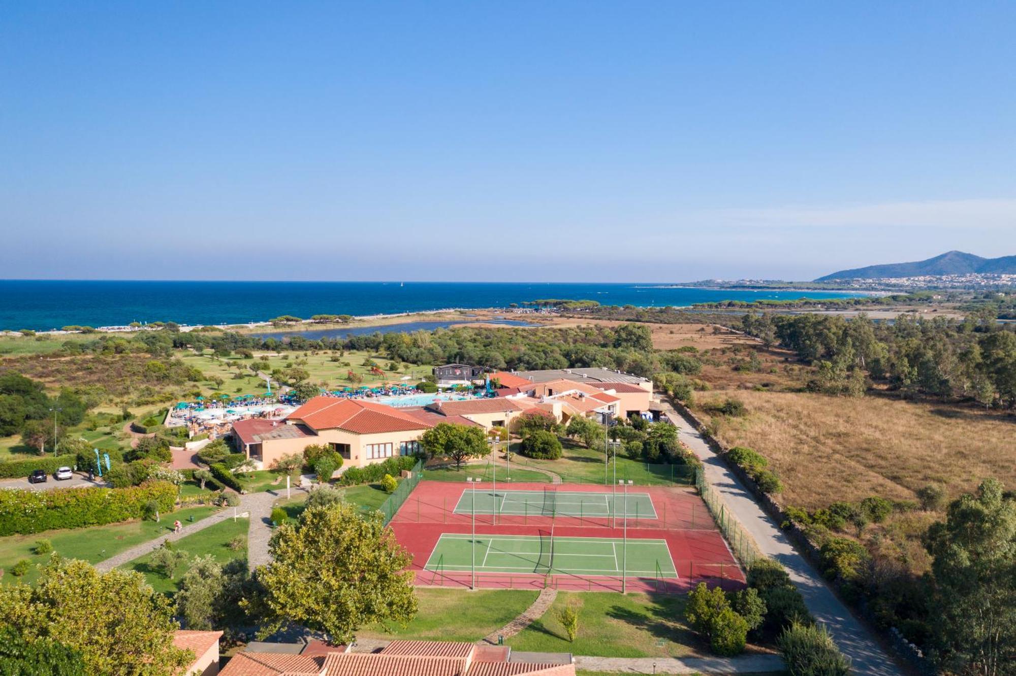 Futura Club Cala Fiorita Hotel Agrustos Exterior photo